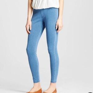 Levi's Women's Sky Blue Skinny Jeans